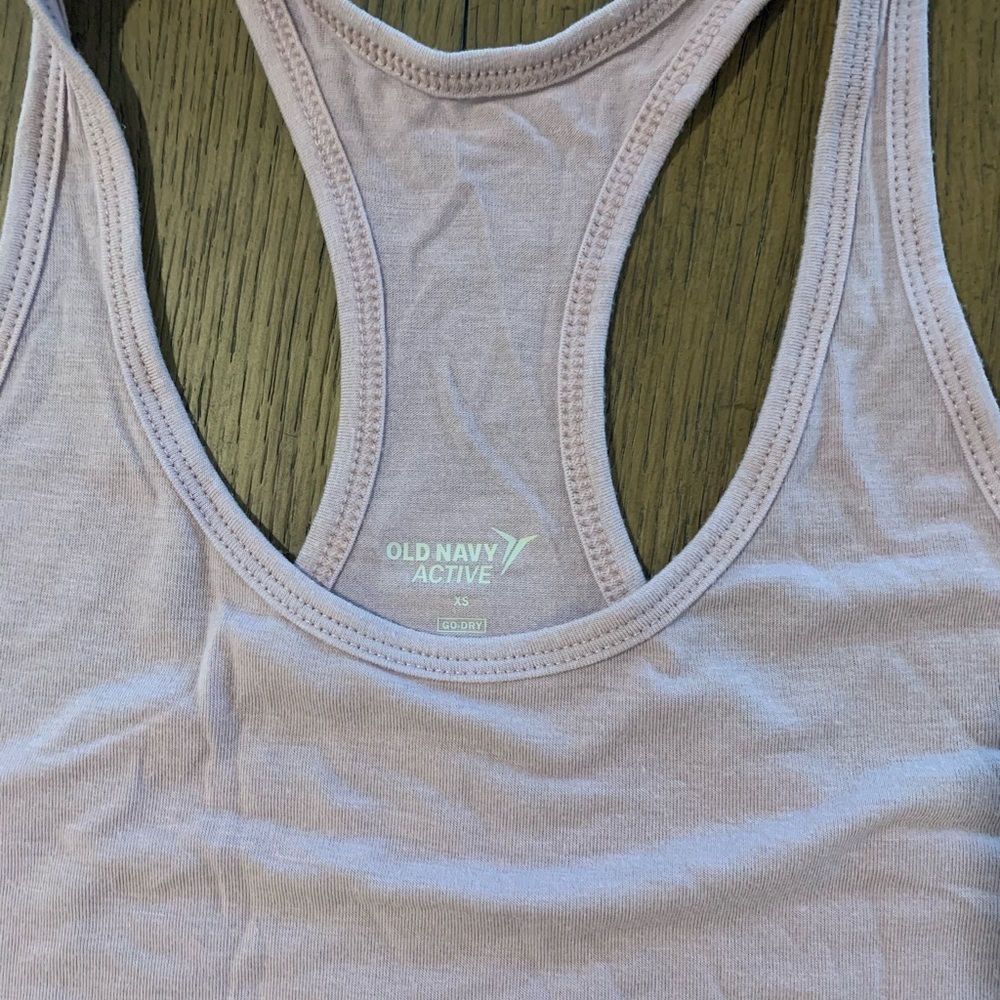 Activewear top - Picture 2 of 3